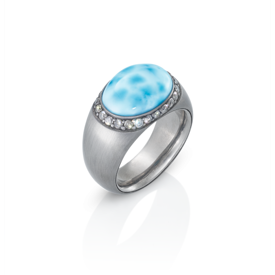 HEAVEN ON EARTH Ring Larimar-Ring with Larimar 10 carat Larimar cabochon framed by 10 ct diamonds silver bronze Larimar diamond-rings Larimar-jewelry Larimar gemstone-jewelry Rings-from-Larimar Rare-Larimar-Jewels