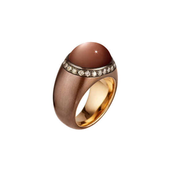DIAMOND MOONLIGHT Ring diamond-ring moonstone-ring diamond-moonstone-ring with brown moonstone cabochon natural colored diamonds and gold bronze coated 750/000 rose gold lined ladies ring lady ring ladies-rings from munich