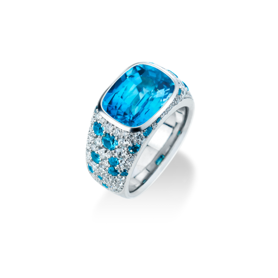 BLUE SKY Ring blue sky starlight ring 8.6 carat with antique oval faceted starlight zircons diamonds 750 white-gold zircon-ring diamond-ring diamond-rings starlight zircon diamond-gold-ring white-gold-ring gold-rings